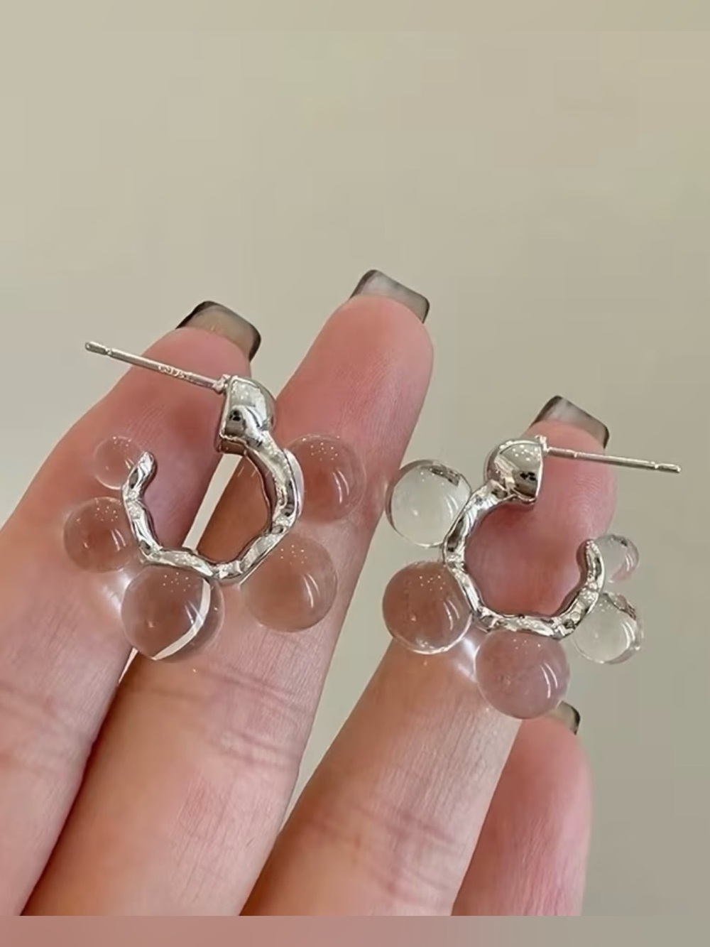 NEW! Trendy Clear Bubble Hoop Earrings. - Picture 4 of 7